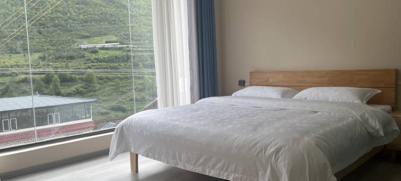 康定云尚居民宿图片