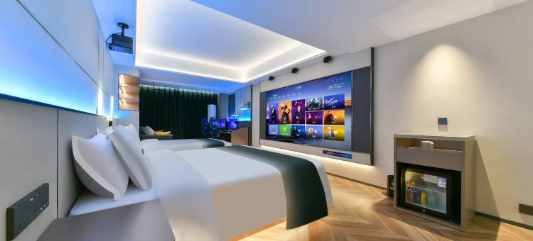 叶与晨电竞电影酒店(石家庄火车站河北艺术中心店)图片