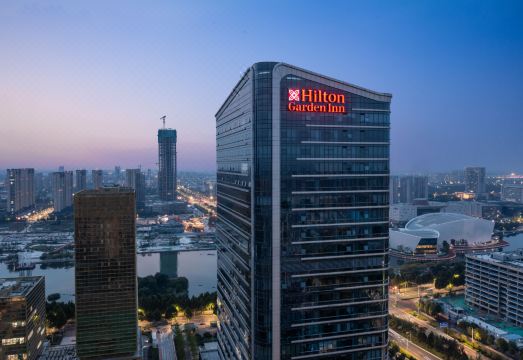 淄博鼎成希尔顿花园酒店外景图