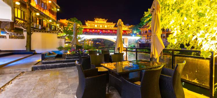 花样年华江景客栈(芙蓉镇大瀑布店)图片