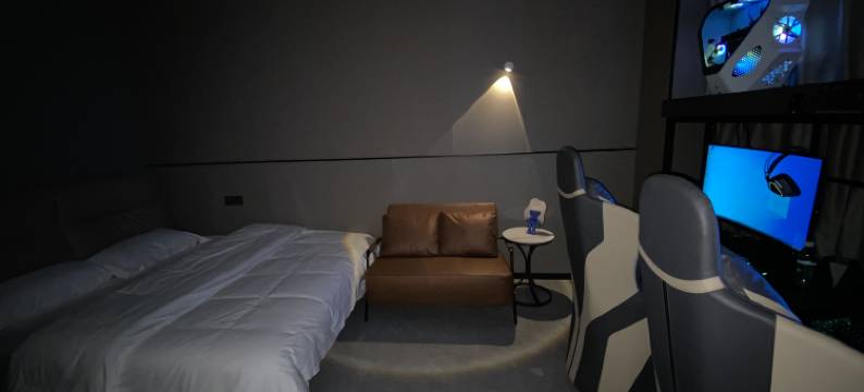 C锐电竞酒店图片