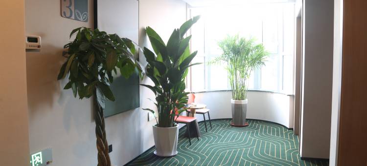 亚悦酒店(大连瓦房店火车站店)图片