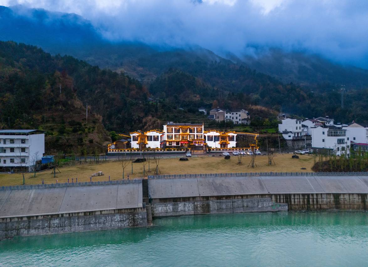 赵家大院·江边独栋民宿(宜昌三峡大坝景区店)图片