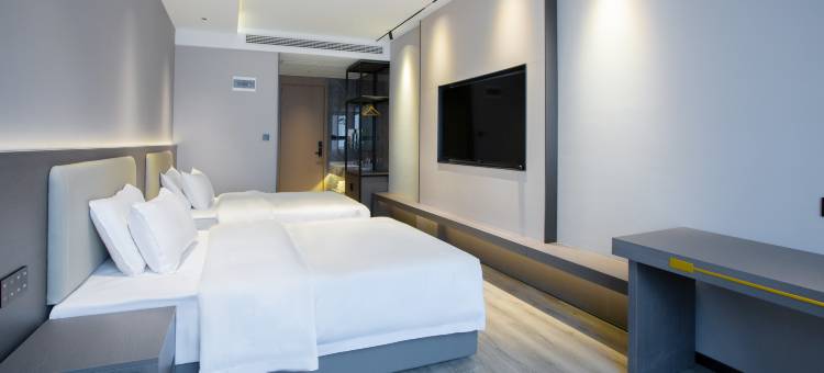 丽城·轻居酒店(广元高铁站图腾广场店)图片