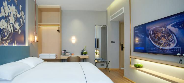 白玉兰酒店(蒙自银河路店)图片