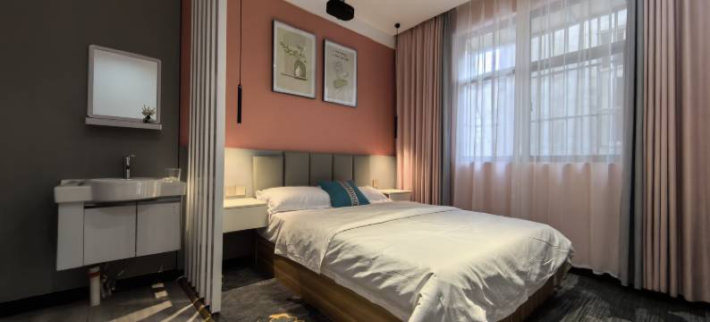 艾尚尼观影酒店图片