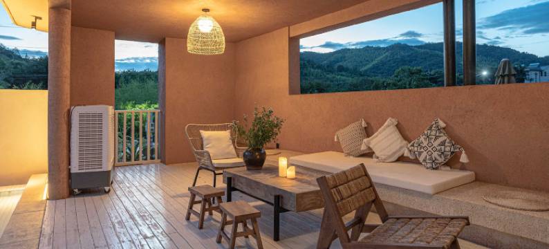 在村上·莫干山温泉度假民宿(萤火虫基地店)图片