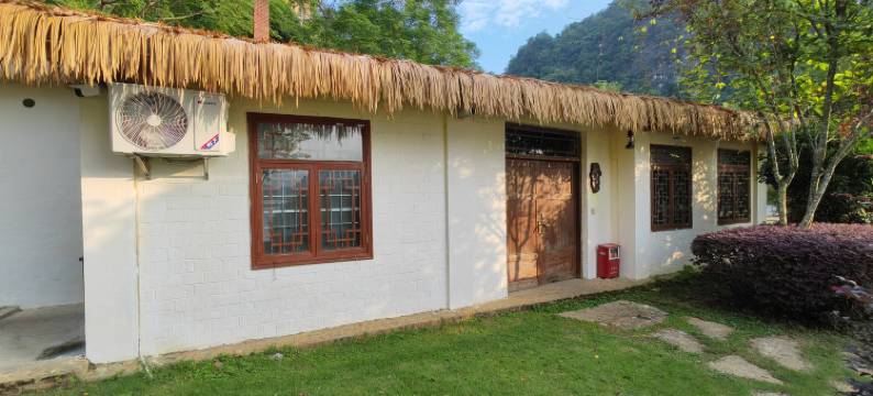 英西峰林·峰林晓镇度假屋图片