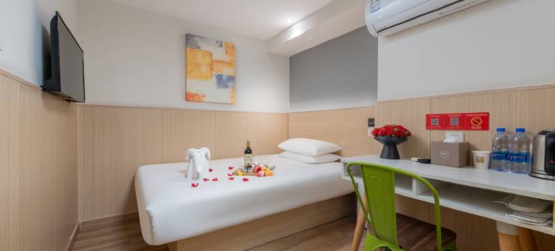 SOVIS海和酒店(深圳罗湖口岸国贸地铁站店)图片