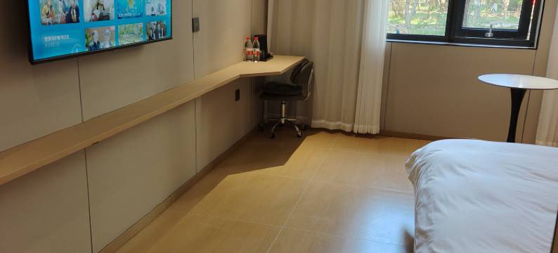 乐之橙酒店(连云港站盐河古巷店)图片