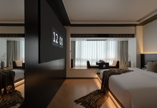 墨隐?里往Vintage美学意境酒店（花果园购物中心白宫艺术中心店）外景图