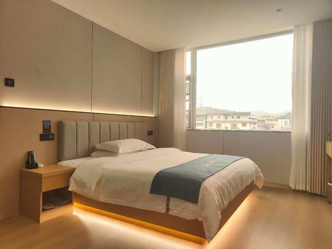 如家华驿精选酒店(广元市东坝利州广场店)