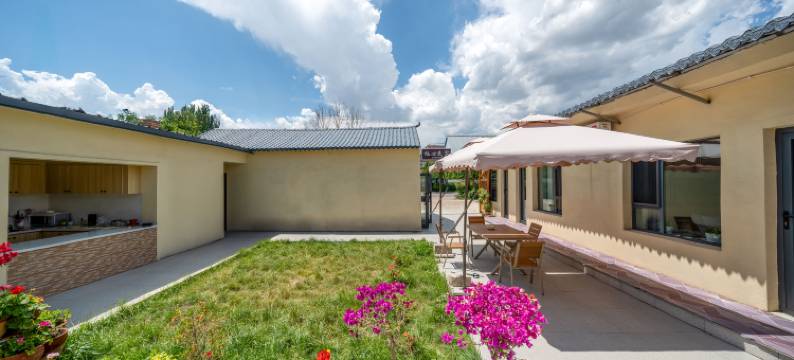 特克斯高云阁民宿(八卦城店)图片