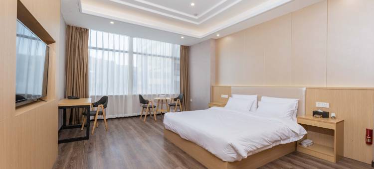 艺龙安云酒店(海门国际车城店)图片