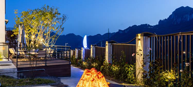 铂顿元世纪酒店(恩施大峡谷店)图片