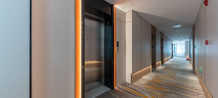 轻住·仰望星空酒店(新余人民广场市政府店)图片