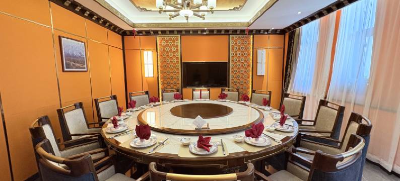 海南州圣湖悦澜国际酒店图片