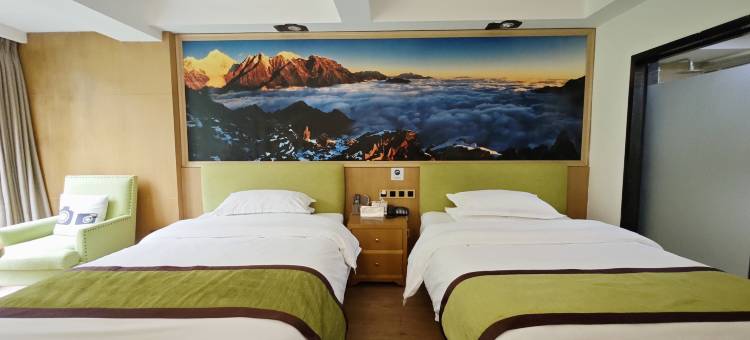 金山摄影温泉度假酒店(三号营地店)图片