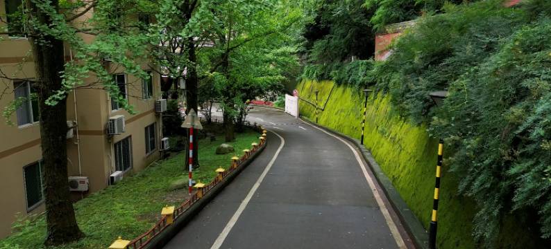 都江堰市二王庙宾馆图片