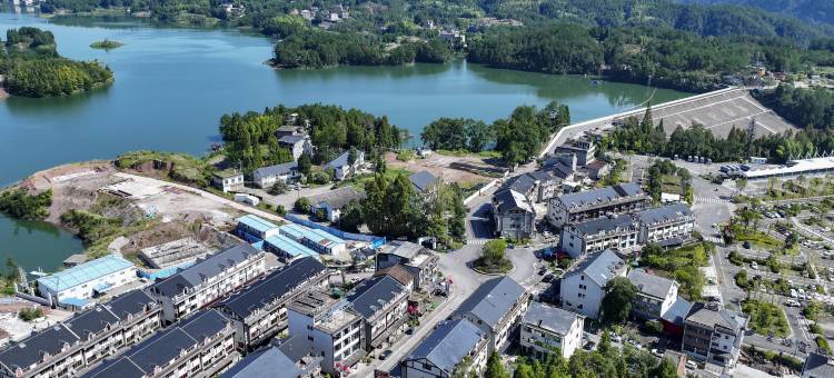 百丈云宿(百丈漈风景区店)图片