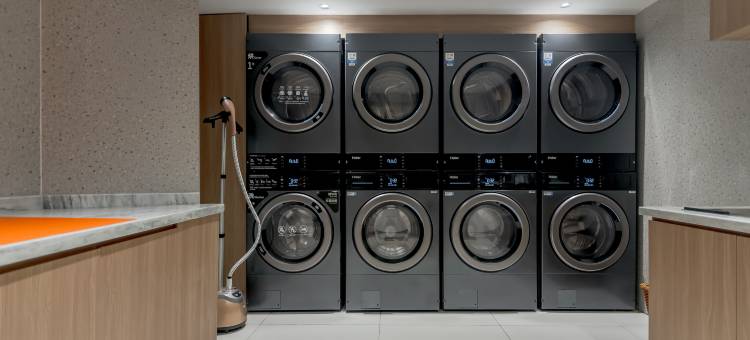 万信酒店(上海世博园高科西路地铁站店)图片