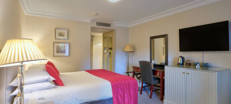 伯福德桥酒店的星期天博克斯希尔(Sunday Box Hill Burford Bridge Hotel)图片