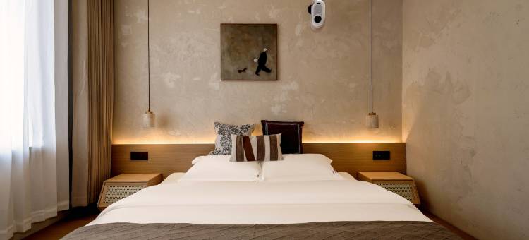 望寺居·侘寂美学设计师民宿(奉国寺步行街店)图片