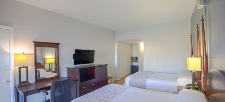 日出酒店 - 由OYO管理泰特斯维尔FL(Sunrise Inn by OYO Titusville FL)图片