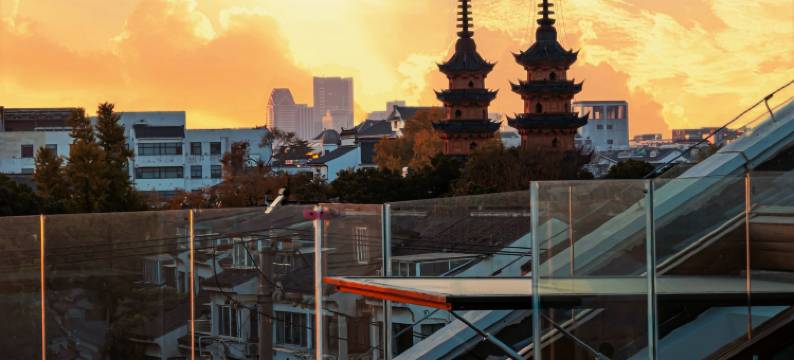 双塔市集TTD躺躺地酒店(平江路店)图片