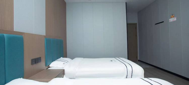 半山云宿(瓦屋山景区店)图片