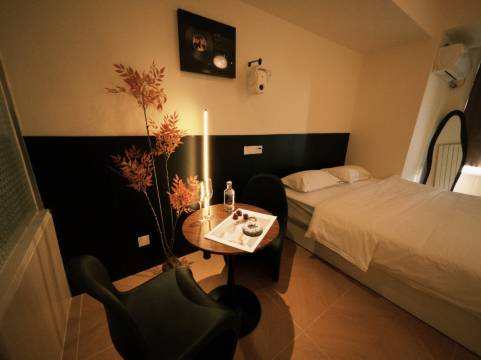 无关民宿(CBD万达广场中央商务区店)