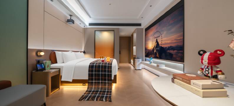 叶与晨电竞电影酒店(定州站中山公园店)图片