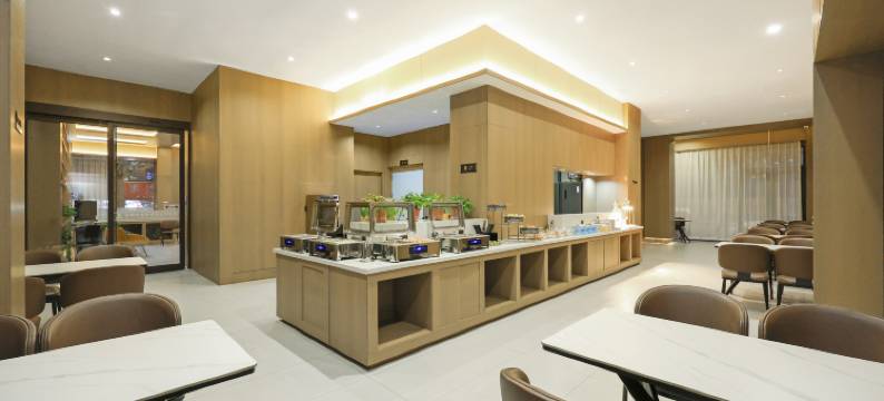 安然居酒店(丹东火车站鸭绿江断桥店)图片