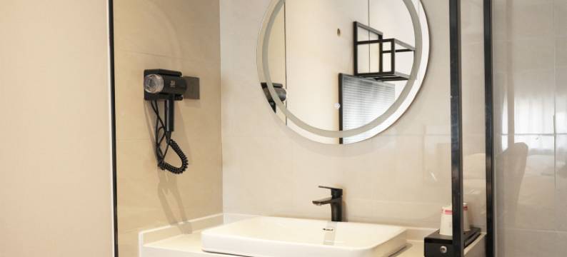 致美电竞公寓(葫芦岛学院附中店)图片