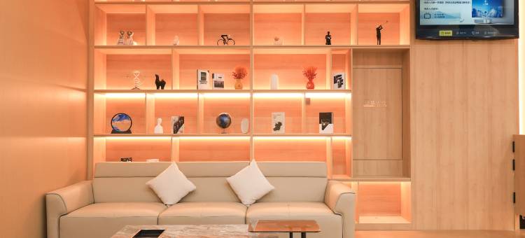 新一百酒店(丹东火车站鸭绿江断桥店)图片