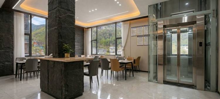 MU暮景·观景别院(四姑娘山景区店)图片