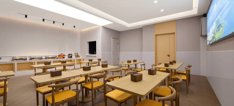 浩玥酒店(威宁草海北坡生态公园店)图片