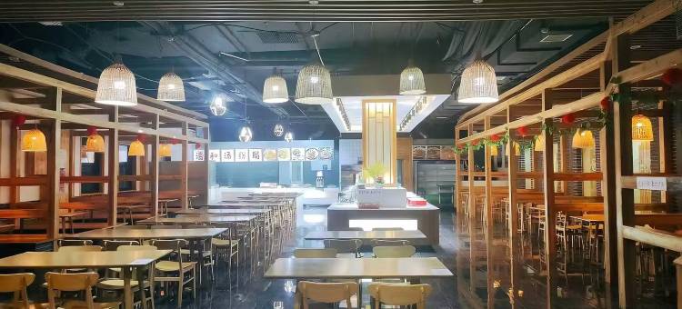 竞放电竞酒店(鹰潭月湖区沿江路店)图片