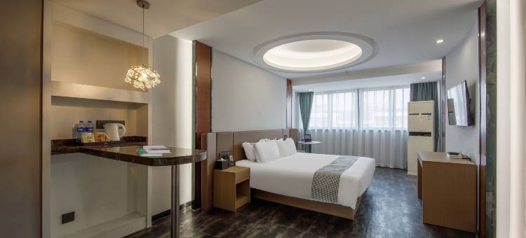 猫山屋怡居酒店(常州环球港高铁北站店)图片