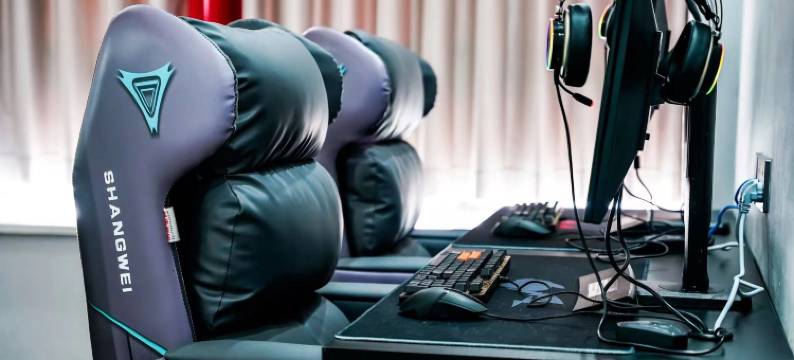 乱·艺术电竞酒店(重庆大学城熙街店)图片