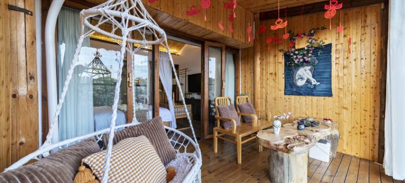 凤凰清花观景庭院民宿图片