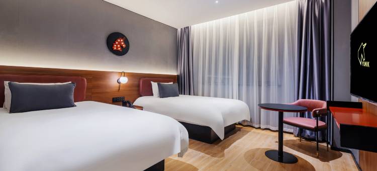 YUNIK电竞酒店(上海延安西路店)图片