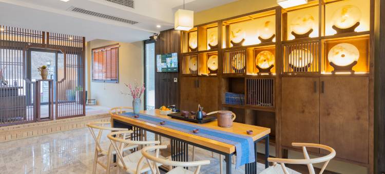 泸沽湖安和酒店(蒗放游船码头店)图片