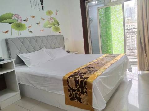 重庆南岸萍平公寓(南坪万达店)