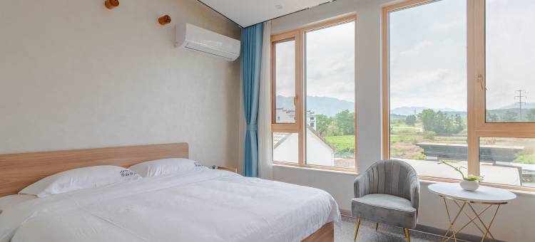 明镜山居民宿(桃花潭风景区店)图片