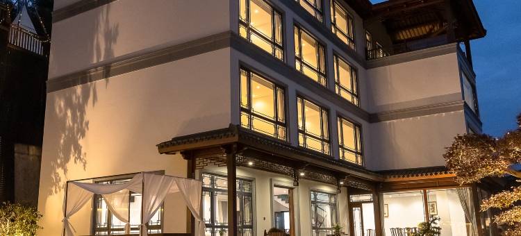 竹云山宿·溪上·泳池·日落·FUN HOME(雅鲁激流山湾湾漂流店)图片