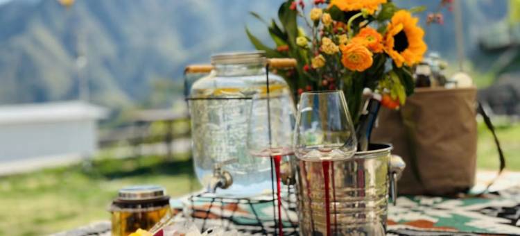 无奢山居野营民宿图片