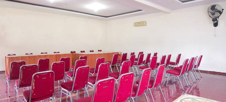 德维斯里普拉维罗塔曼红伙伴酒店(Hotel Dewi Sri Prawirotaman RedPartner)图片