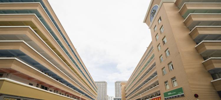 一颐美学民宿(海峡体育馆中骏世界城店)图片