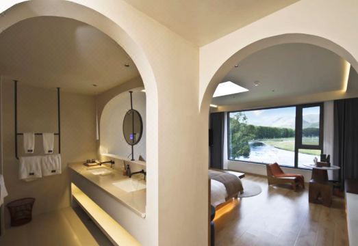 Miyunye Luxury Private Tang Homestay (Kangding Branch) Hotel Overview